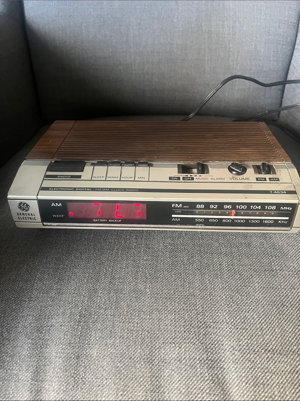 Vintage General Electric Alarm Clock